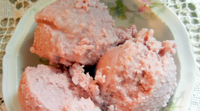 strawberry ice cream deep roots at home