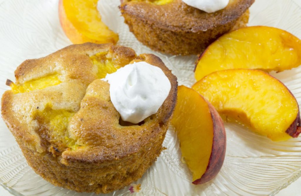 Recipe of the Week: Peach Cobbler Cupcakes - Lehman's Simpler Living Blog